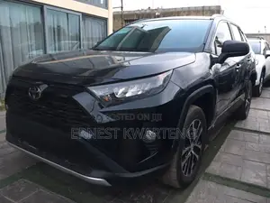 Toyota RAV4 LE 2022 Black