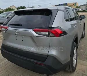 Toyota RAV4 XLE AWD 2020 Gray