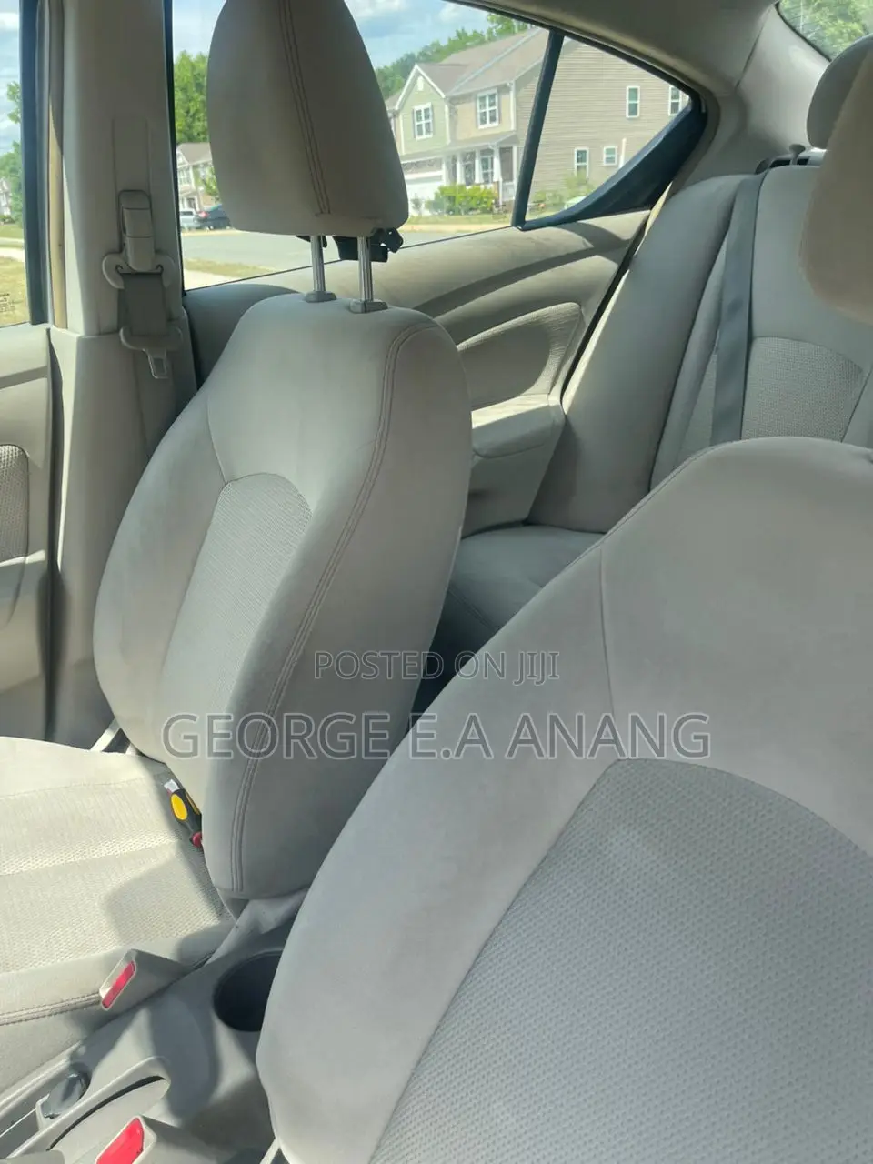 Nissan Versa 1.6 SV 4dr Sedan (1.6L 4cyl CVT) 2014 Silver