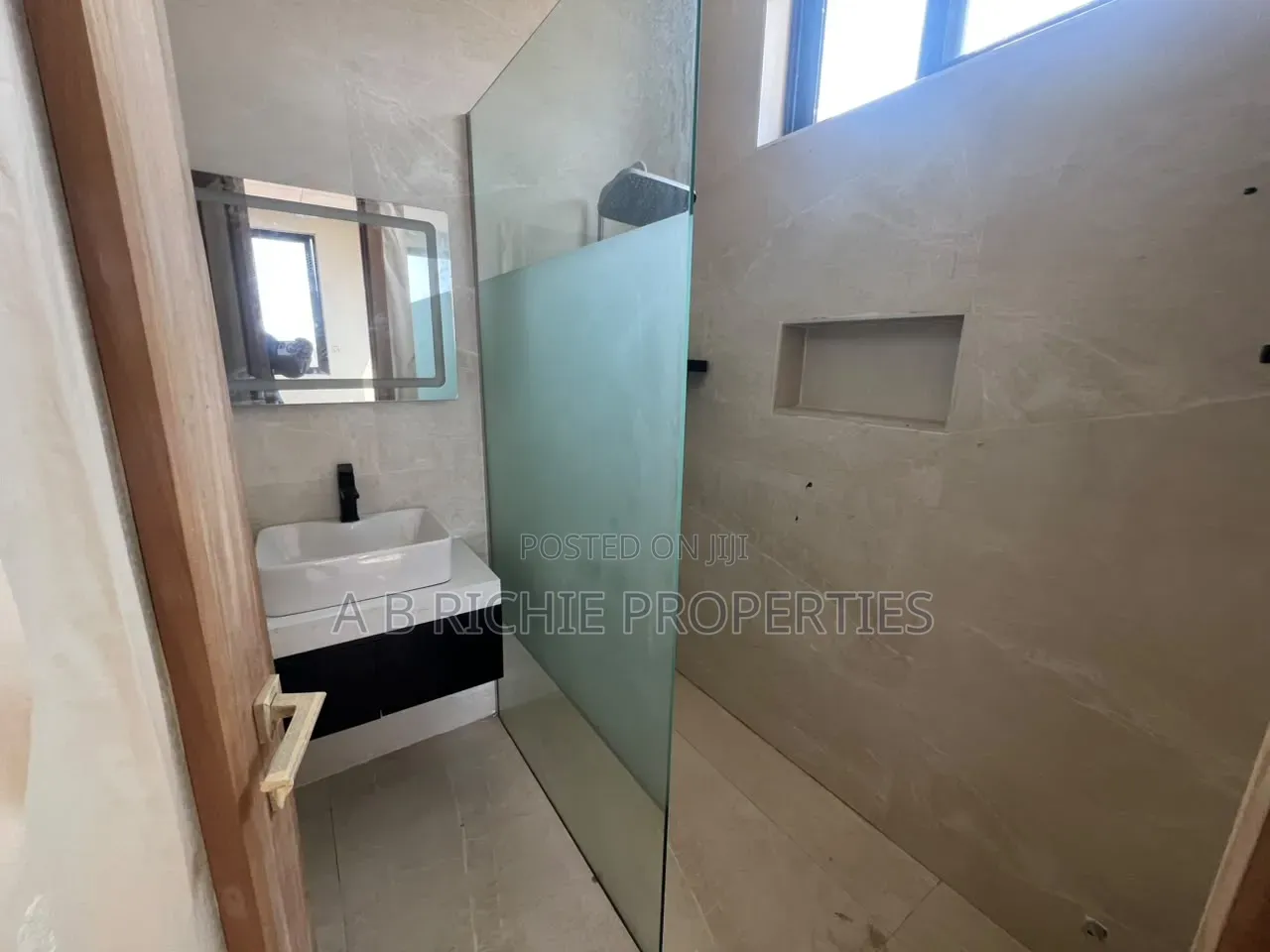 2bdrm Apartment in Ab Richie Properties, Tseaddo for rent