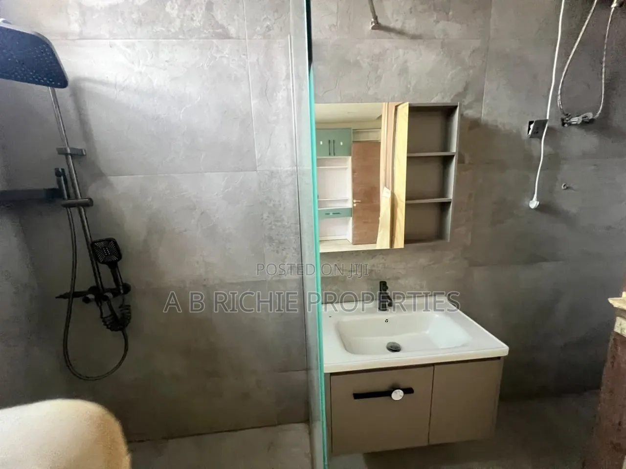 3bdrm Apartment in Ab Richie Properties, Tseaddo for rent