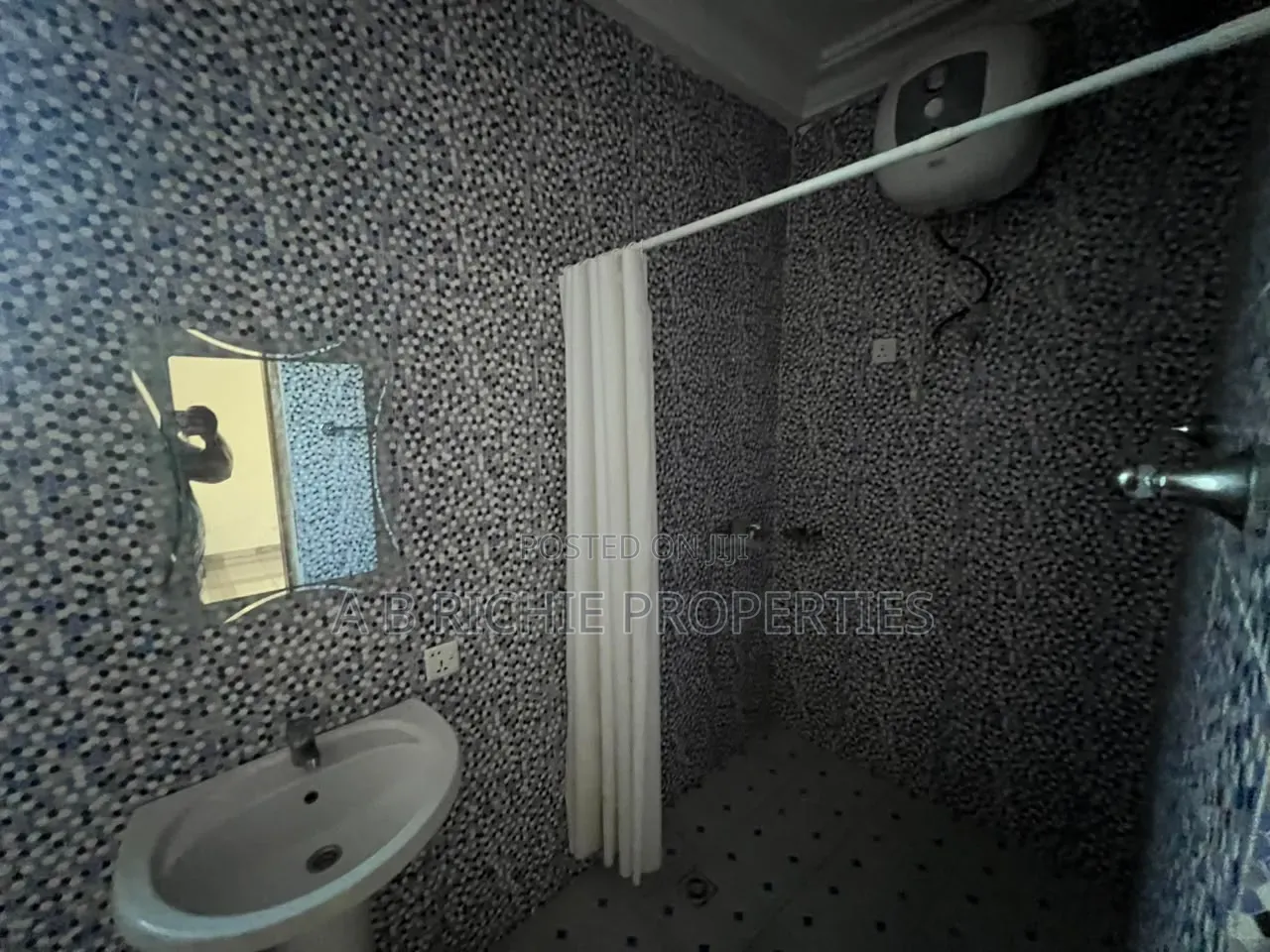 2bdrm Apartment in Ab Richie Properties, Tseaddo for rent
