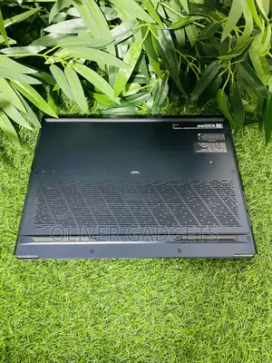 Laptop MSI Stealth 14 Studio A13VF 16GB Intel Core i7 SSD 512GB