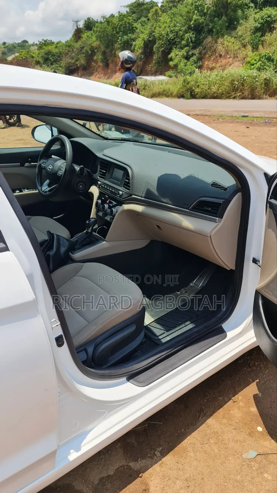 Hyundai Elantra SE 2019 White