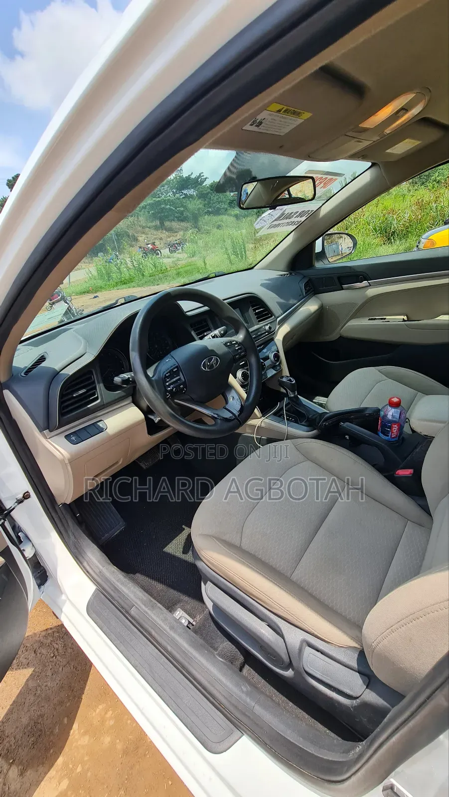 Hyundai Elantra SE 2019 White