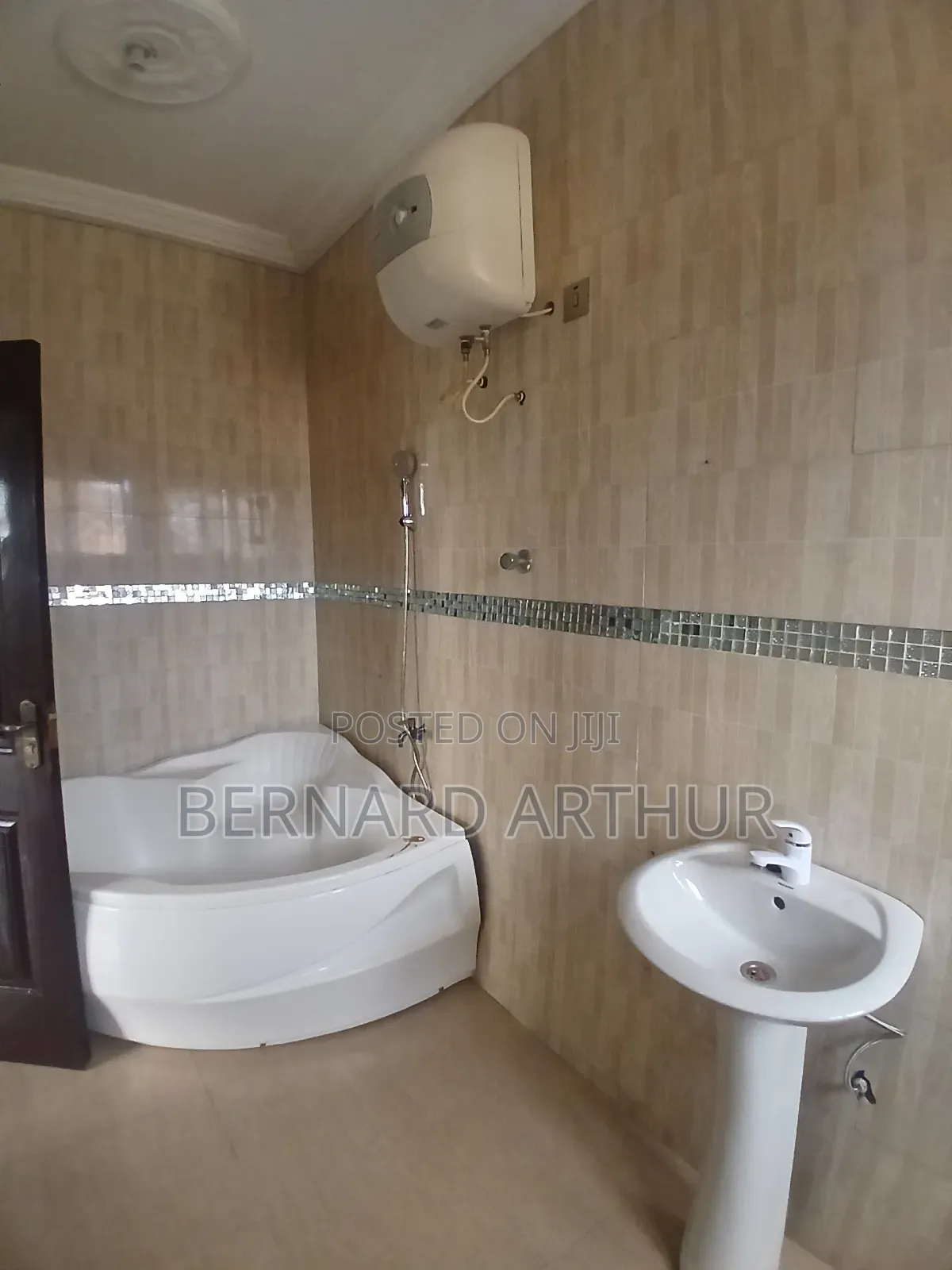 3bdrm Apartment in Bernard Agency, Pokuase for rent