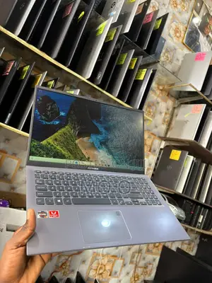 Laptop Asus VivoBook S551LB 8GB AMD Ryzen 5 SSD 256GB