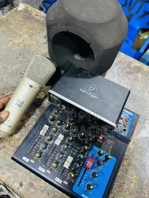 Studio Setup Behringer B-2 Pro Condenser Behringe Sound Card Mixer