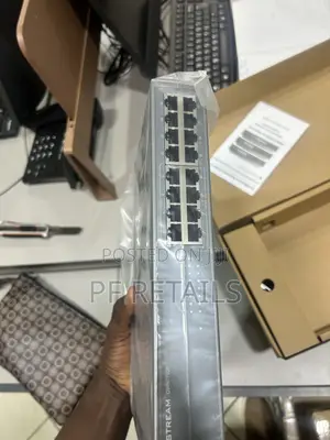 Grandstream 16 Port POE Switch GWN7702(P)