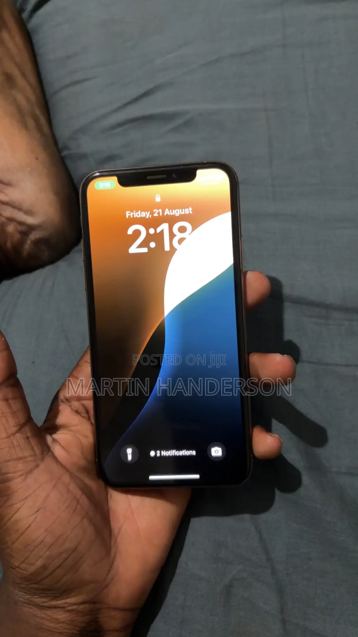 New Apple iPhone XS 64 GB Gold
