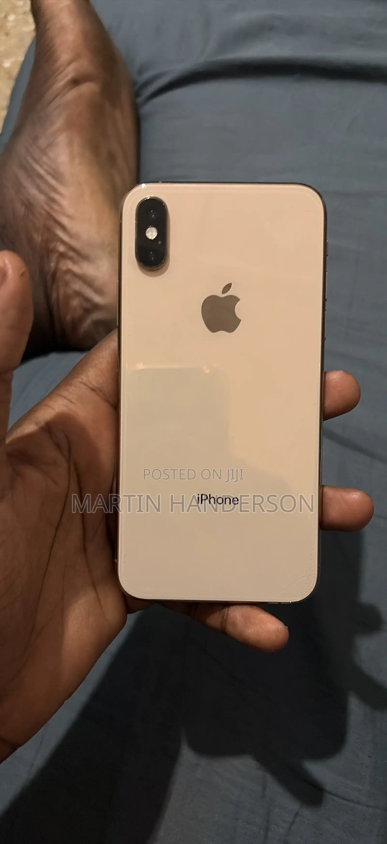 New Apple iPhone XS 64 GB Gold
