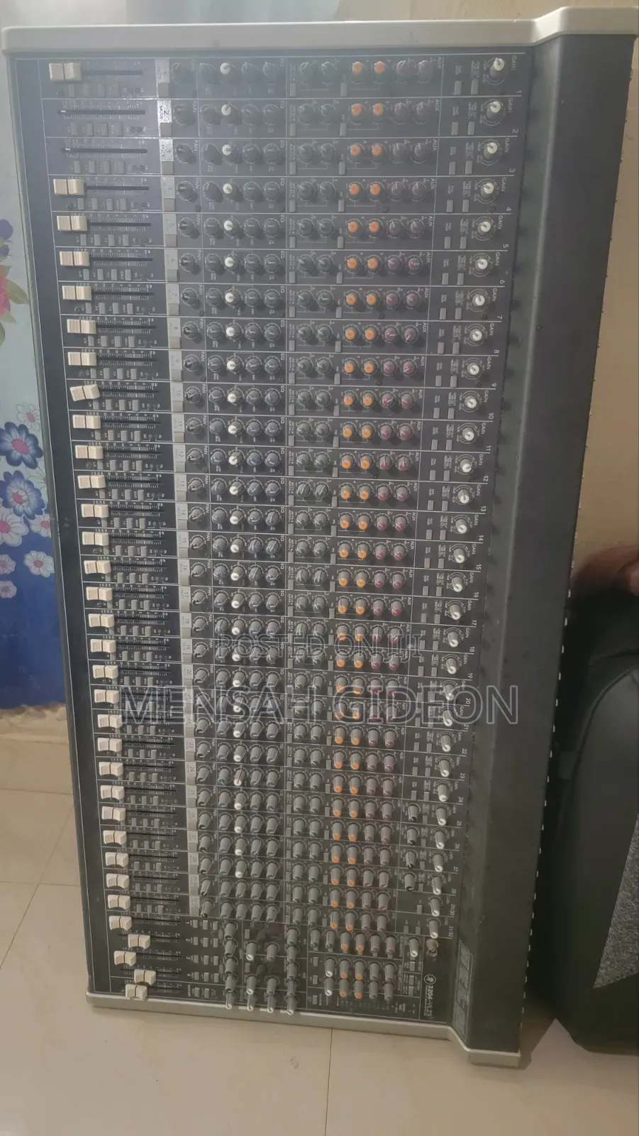 Mackie 24 Channel Analog Mixer