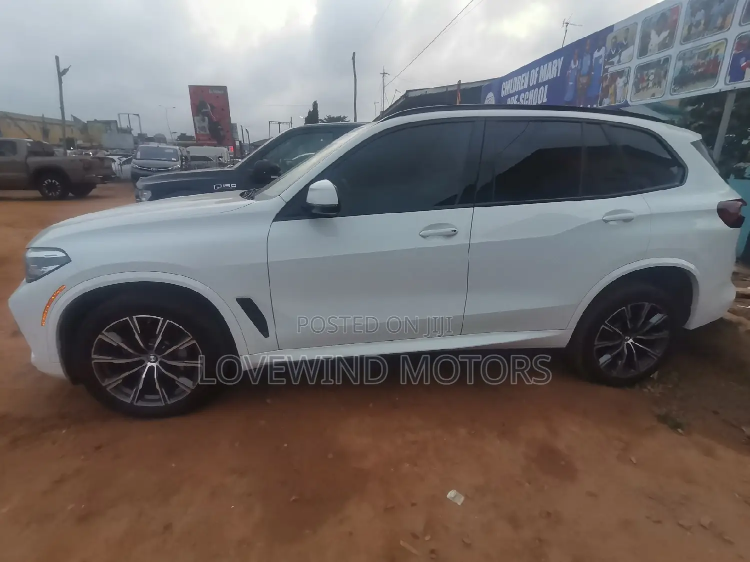 BMW X5 sDrive40i 2022 White