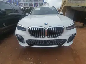 BMW X5 sDrive40i 2022 White