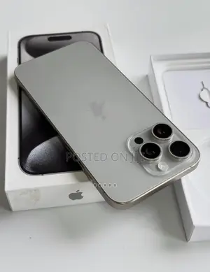 Apple iPhone 15 Pro Max 256 GB
