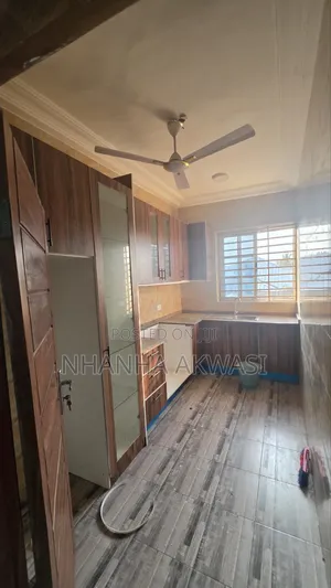 2bdrm Apartment in Klagon, Sakumono for rent