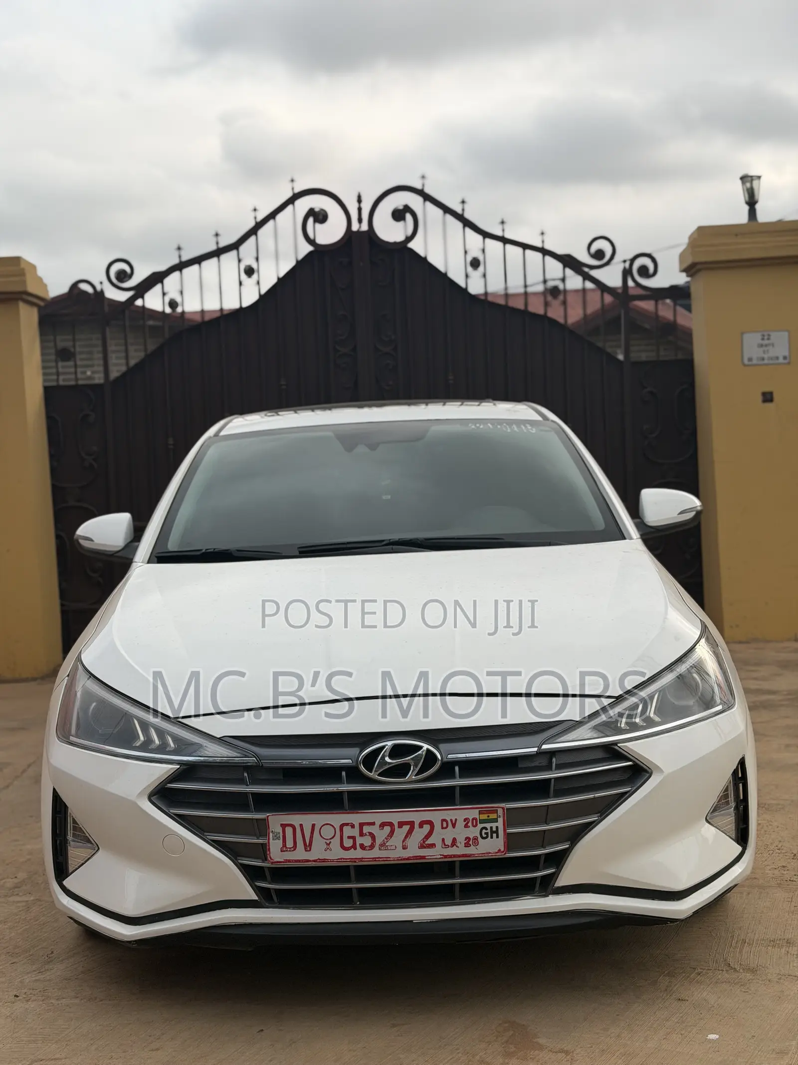 Hyundai Elantra 2019 White