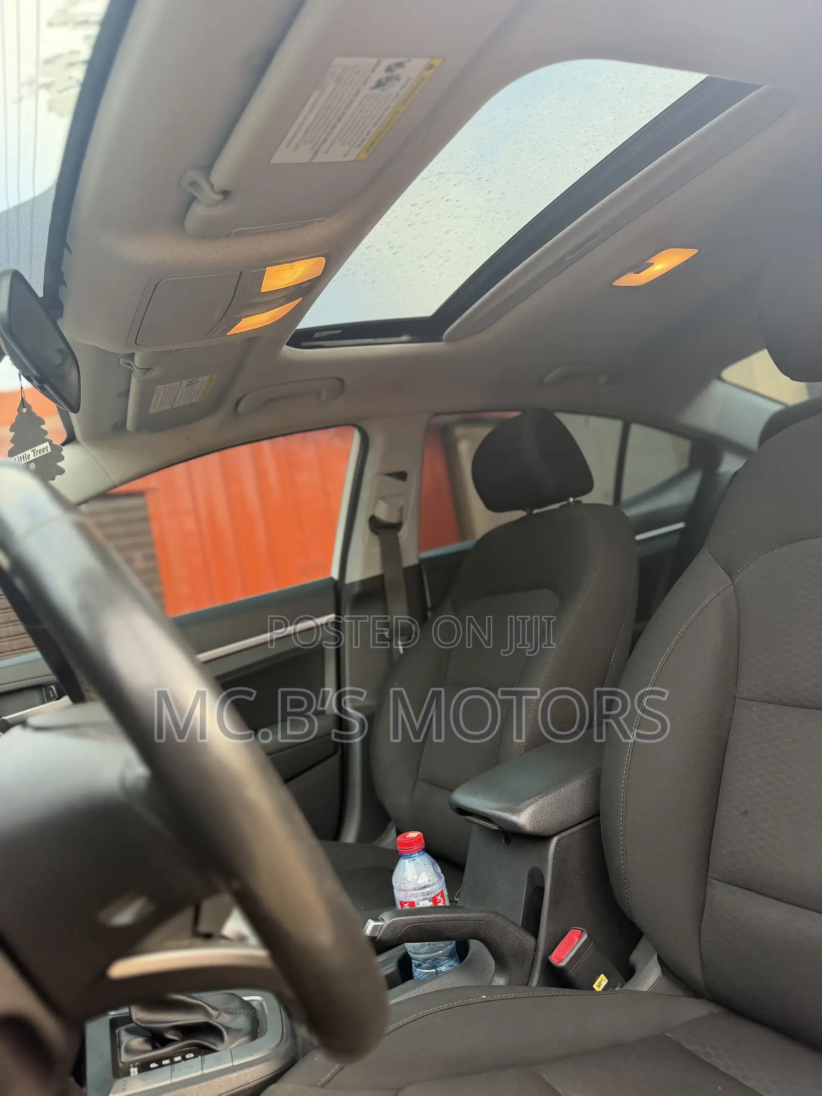 Hyundai Elantra 2019 White