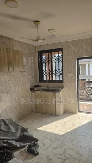 1bdrm Apartment in Lashibi Mf, Sakumono for rent