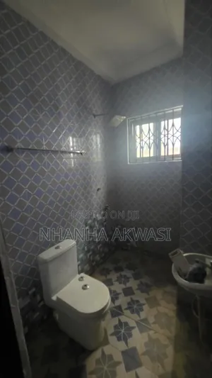 1bdrm Apartment in Lashibi Mf, Sakumono for rent