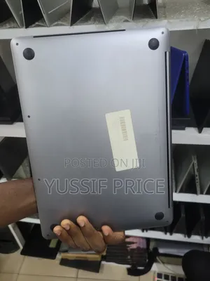 Laptop Apple MacBook Pro 2020 32GB Intel Core i7 SSD 2T