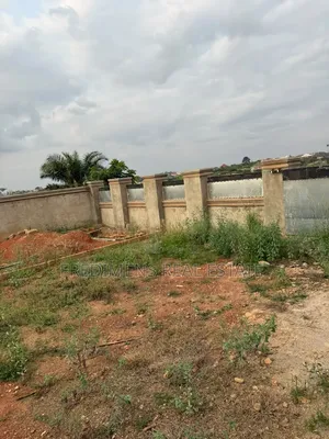 3bdrm House in Fredimens Real, Atwima Kwanwoma for sale