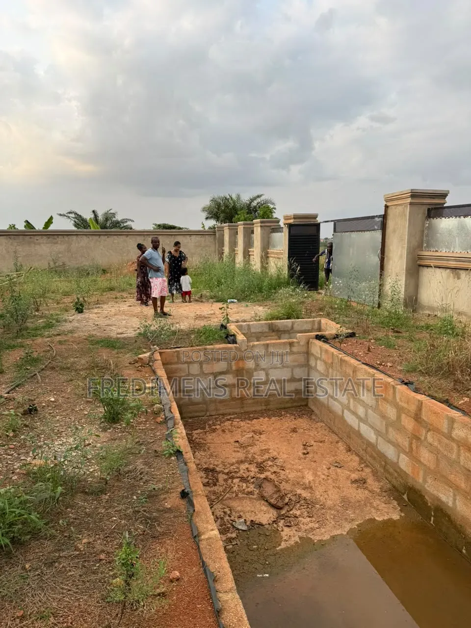 3bdrm House in Fredimens Real, Atwima Kwanwoma for sale