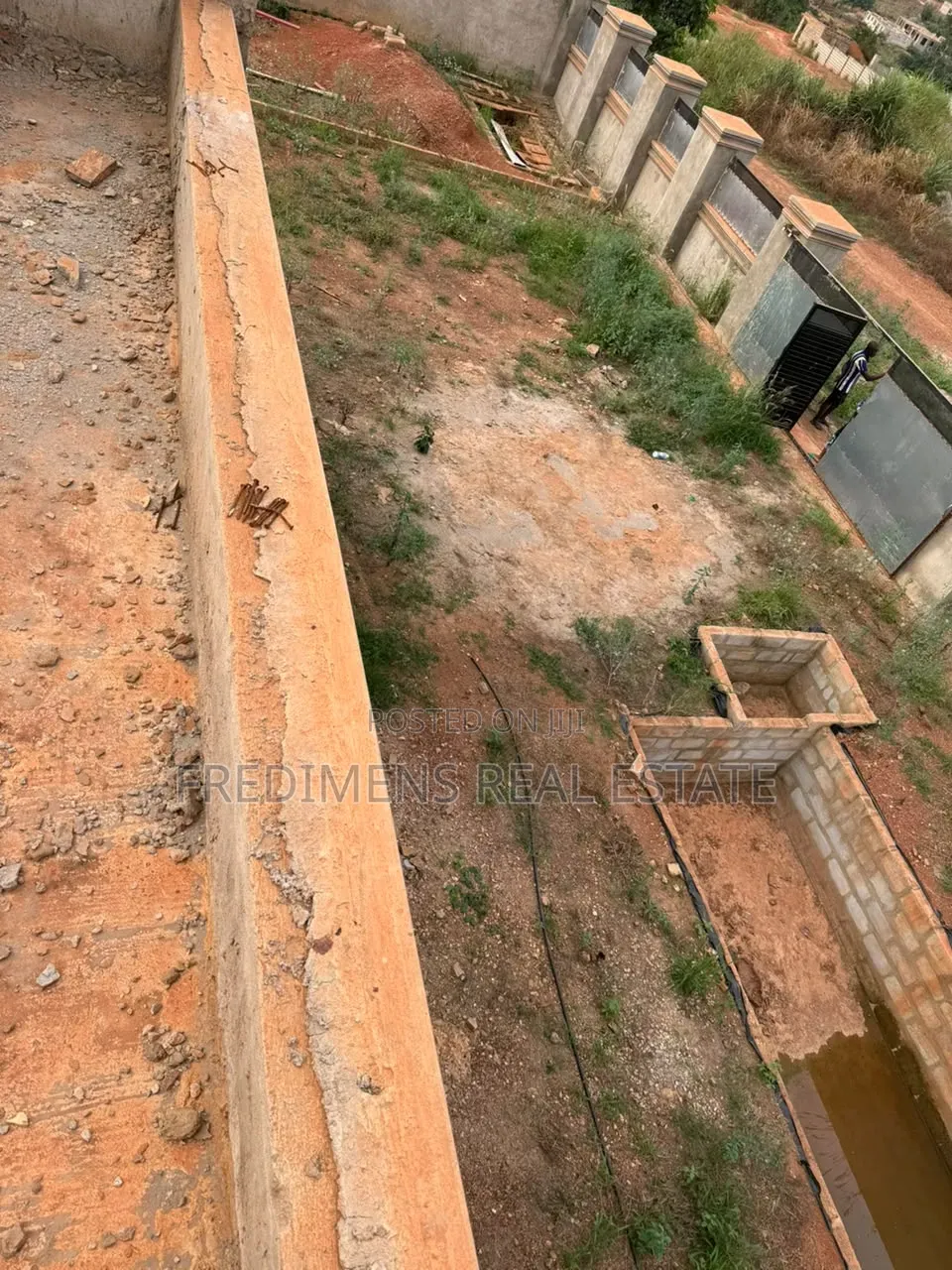 3bdrm House in Fredimens Real, Atwima Kwanwoma for sale