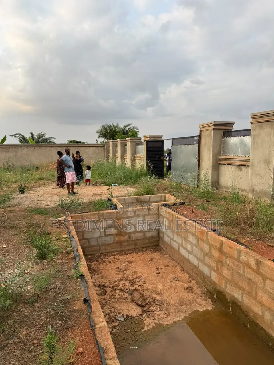 3bdrm House in Fredimens Real, Atwima Kwanwoma for sale