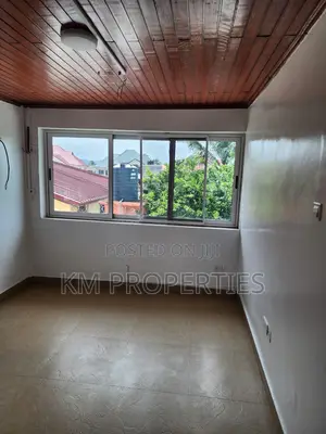 5 Bedroom House With 2bed Outhouse in Haatso.