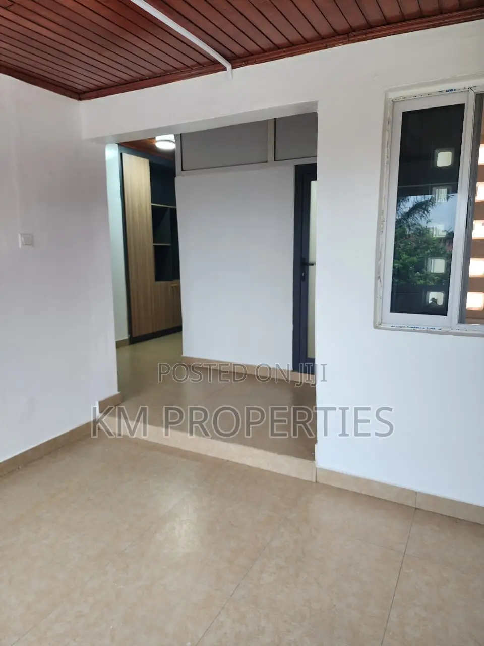 5 Bedroom House With 2bed Outhouse in Haatso.