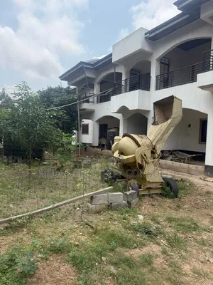 12bdrm Apartment in London Hills, Ofankor for sale