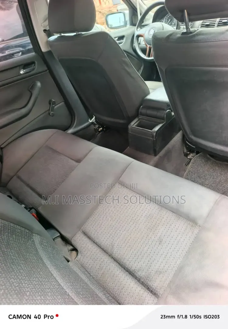 BMW 318ti 2004 Silver