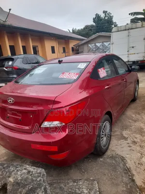 Hyundai Accent 2016 Red