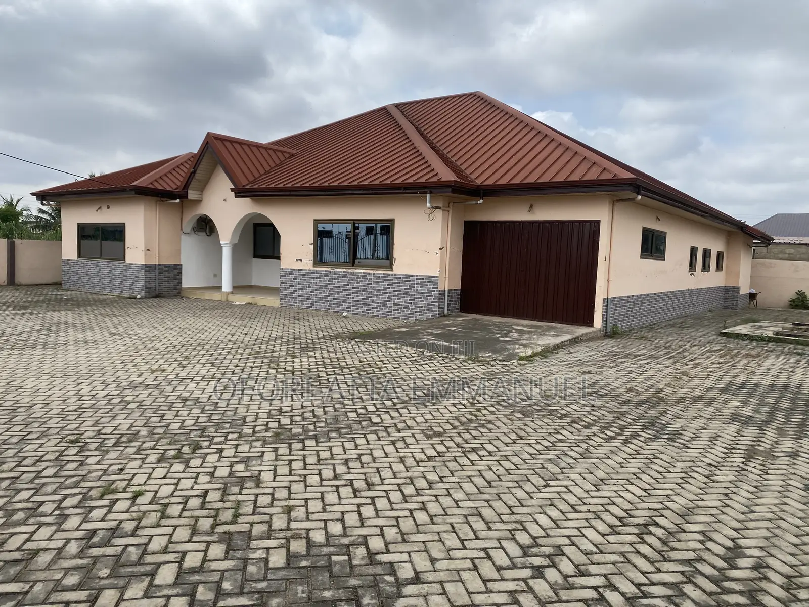 4bdrm House in Cocobod, Pokuase for rent