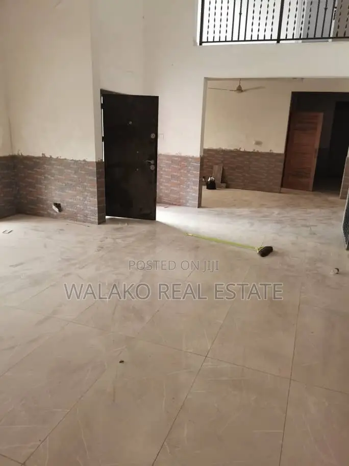 7bdrm House in Kwabenya for rent