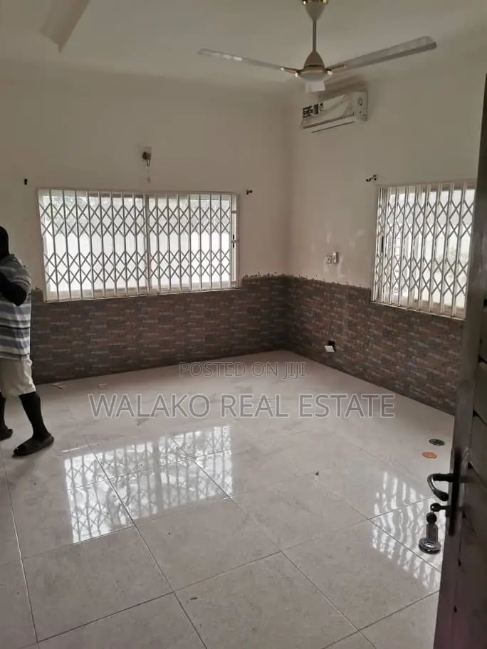 7bdrm House in Kwabenya for rent