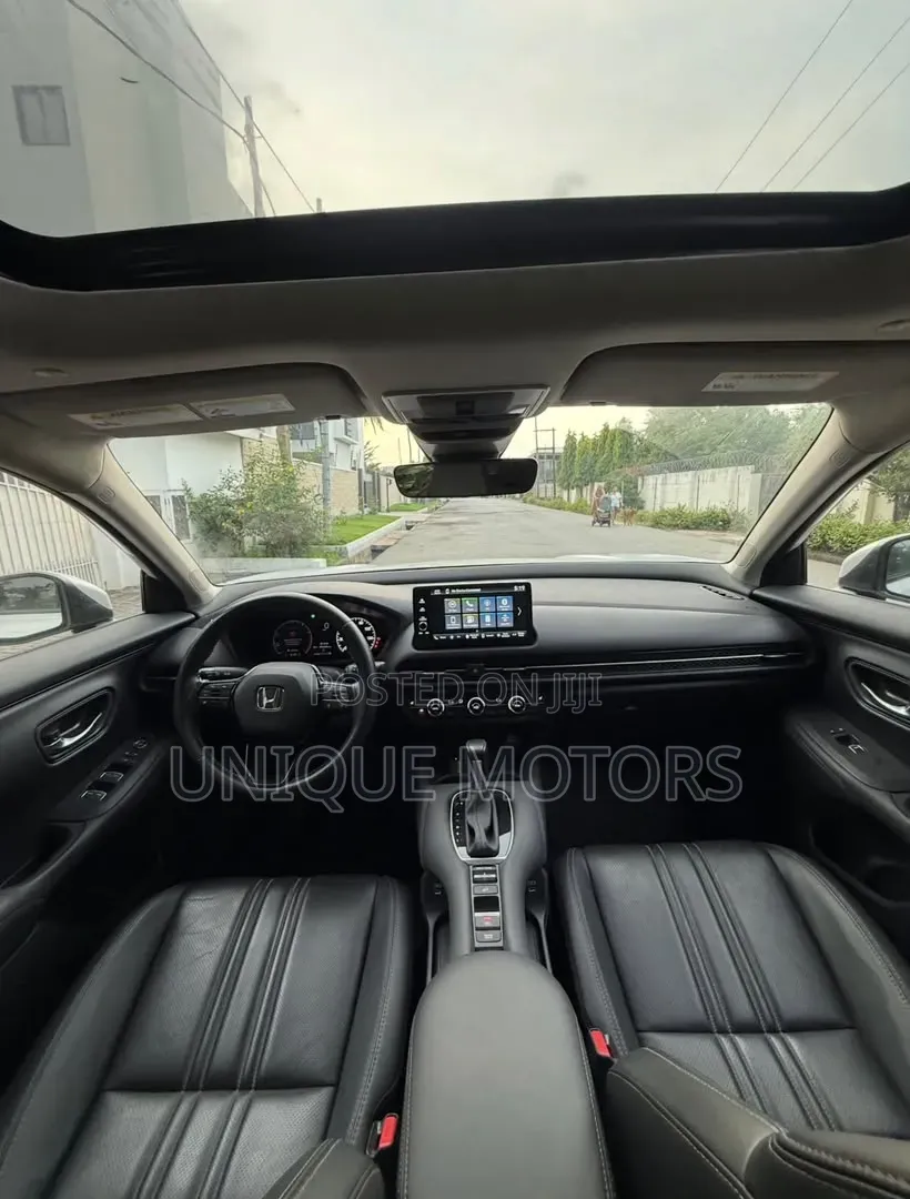 Honda HR-V 2024 White