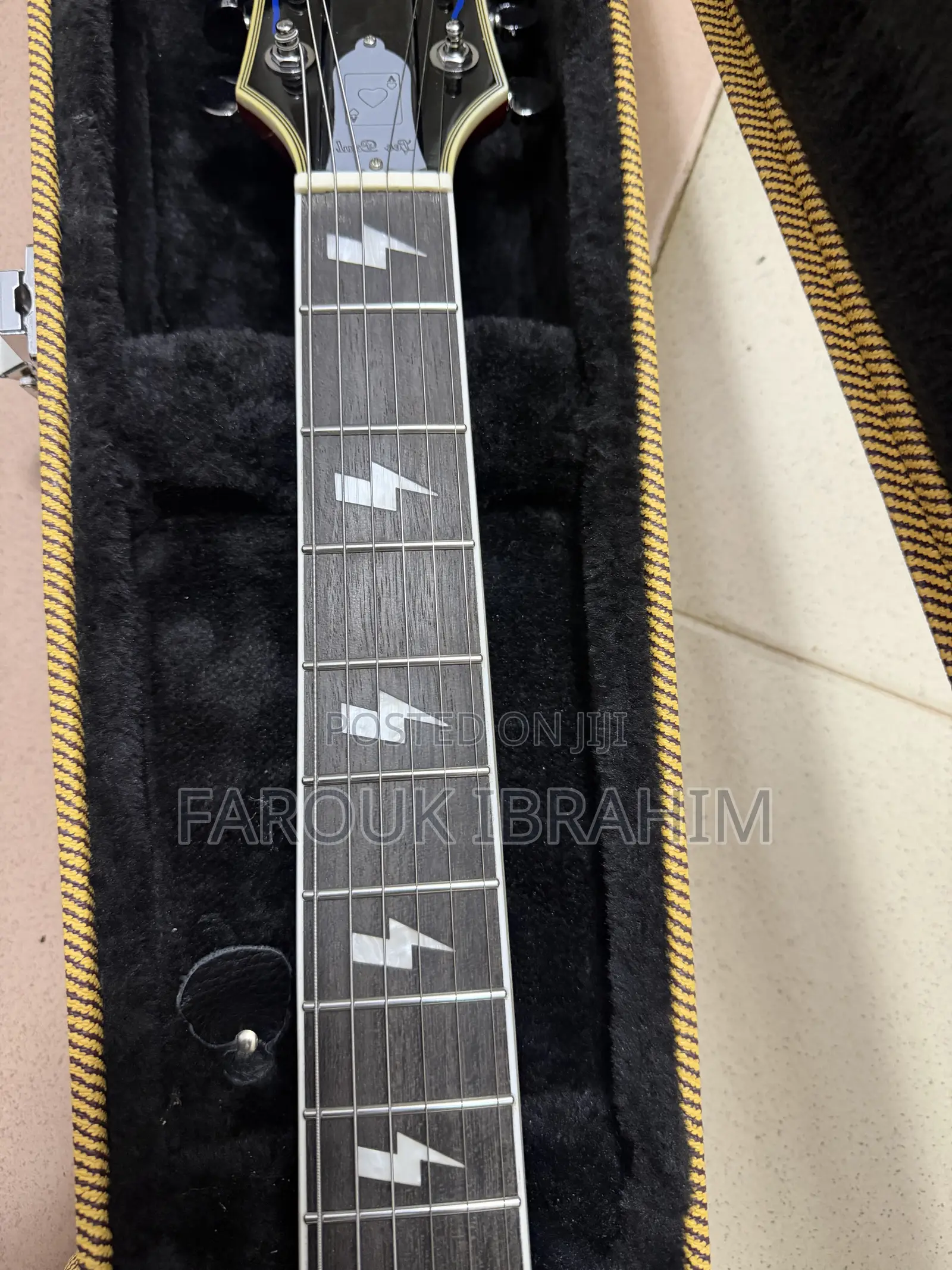 Gibson Guitar
