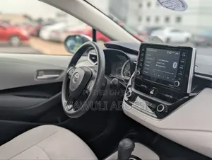 Toyota Corolla 2021 White