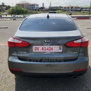 Kia Forte 2018 Beige