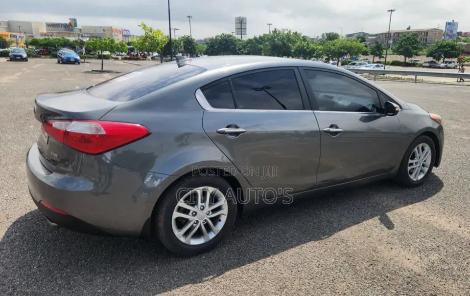 Kia Forte 2018 Beige