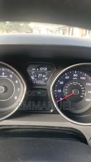 Hyundai Elantra SE Sedan FWD (1.8L 4cyl 6M) 2016 Gray
