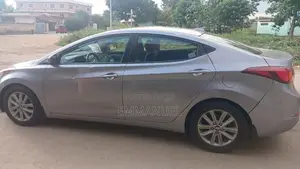 Hyundai Elantra SE Sedan FWD (1.8L 4cyl 6M) 2016 Gray