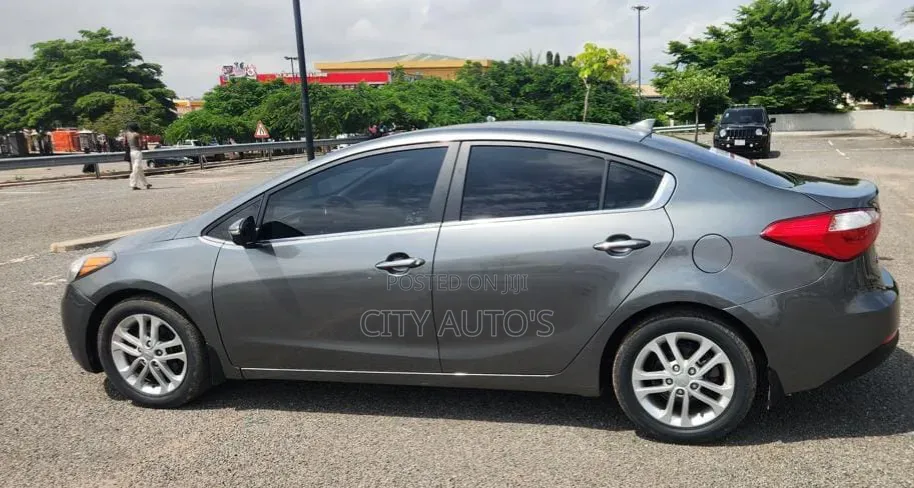 Kia Forte 2018 Beige