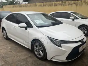 Toyota Corolla 2022 White