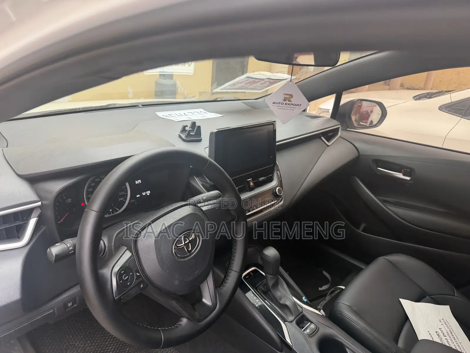 Toyota Corolla 2022 White
