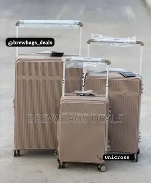 Premium Quality 3set Executive Custom Design Traveling Bag.