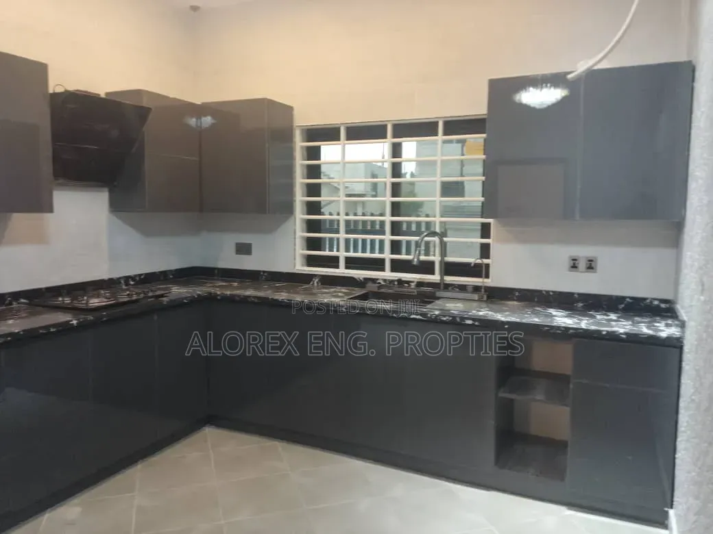 3bdrm House in Adenta Maalejor, Malejor for sale