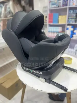 Baby’s Burbay 360 Car Seat